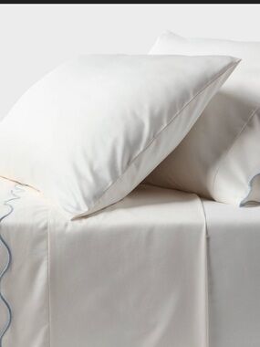 King 400 Thread Count Performance Sheet Set Blue Scalloped Hem - Threshold
